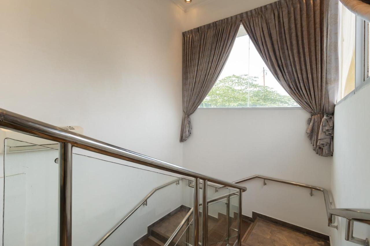 Sans Hotel Beauty Palembang Ngoại thất bức ảnh