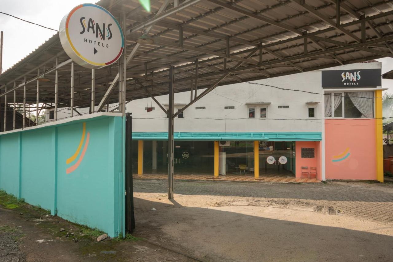 Sans Hotel Beauty Palembang Ngoại thất bức ảnh
